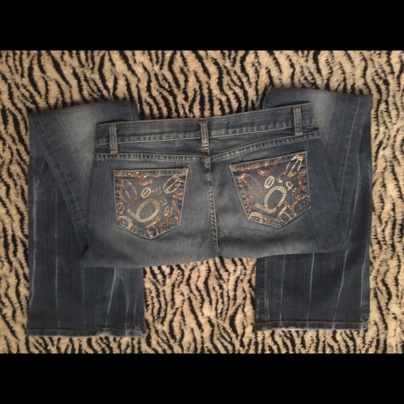 🔆SOLD🔆 bebe Jeans w/ embroiled back pockets - Picture 4 of 13